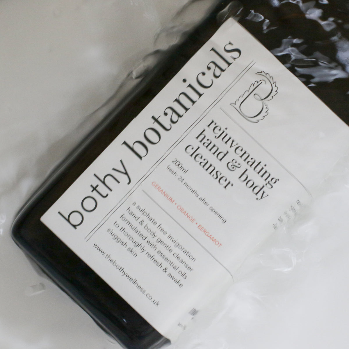 sustainable self-care_rejuvenating hand & body cleanser-Bothy Botanicals